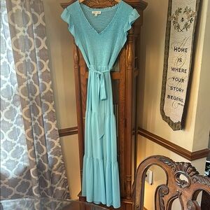 Elegant Blue Maxi Dress